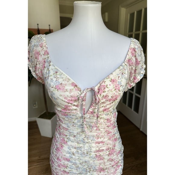 Madden NYC Sweetheart Cut-Out Bodycon Ruched Dress Floral Country Western Size M - Picture 2 of 8